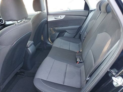 Used 2023 Kia Forte LXS image 9