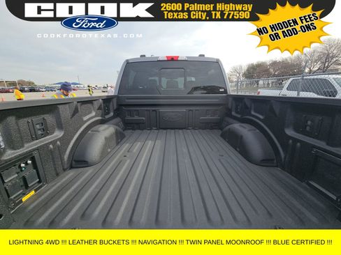 Used 2025 Ford F150 Lightning Lariat w/ Max Trailer Tow Package image 17