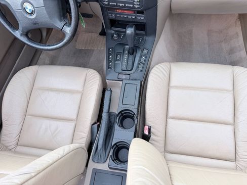 Used 1999 BMW 323i Convertible RWD image 23