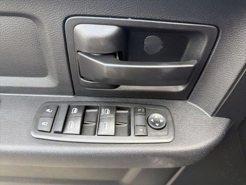 Used 2015 RAM 1500 Express AWD/4WD image 16