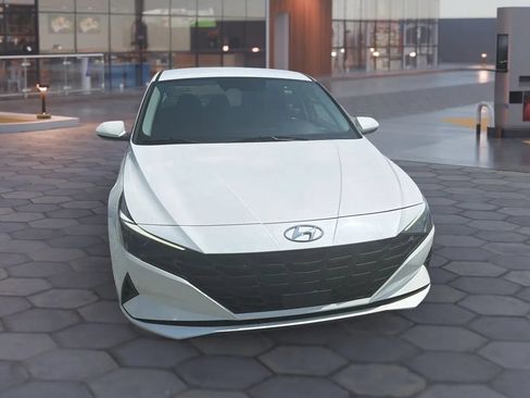 Used 2021 Hyundai Elantra SEL w/ Convenience Package FWD image 21