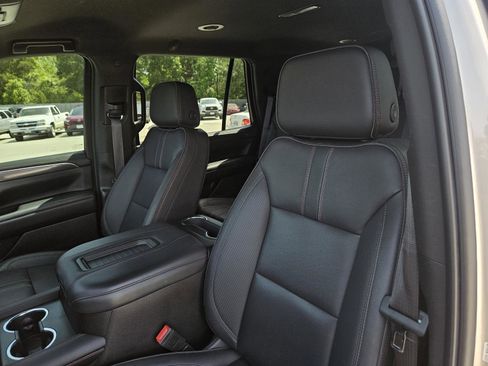 Used 2023 Chevrolet Tahoe RST RWD image 12