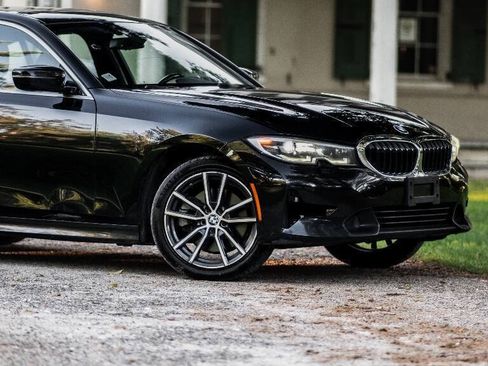Used 2021 BMW 330i xDrive Sedan w/ Premium Package AWD/4WD image 3