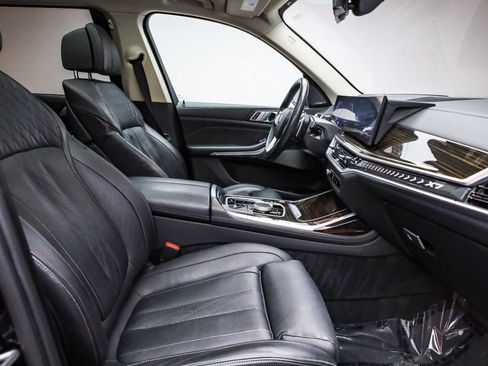Certified 2024 BMW X7 xDrive40i image 18
