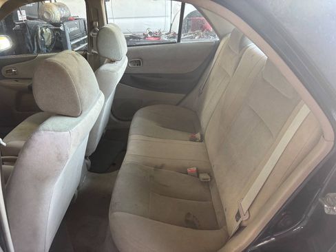 Used 2003 MAZDA Protege FWD image 10