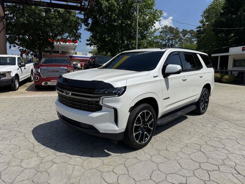 Used 2021 Chevrolet Tahoe RST w/ Luxury Package RWD image 12