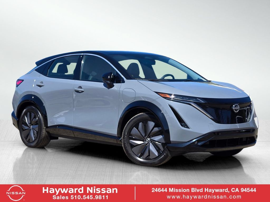 Used 2024 Nissan Ariya FWD image 1