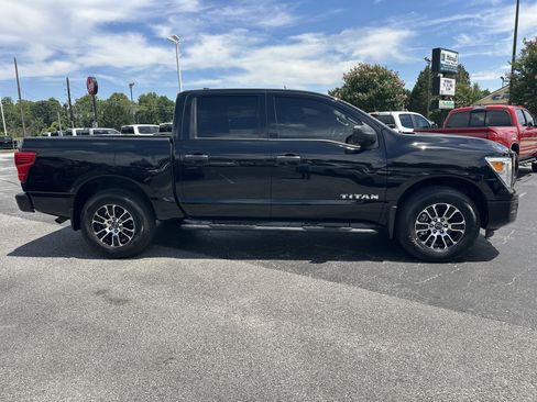 Used 2024 Nissan Titan SV w/ Accessory Utility Package AWD/4WD image 8