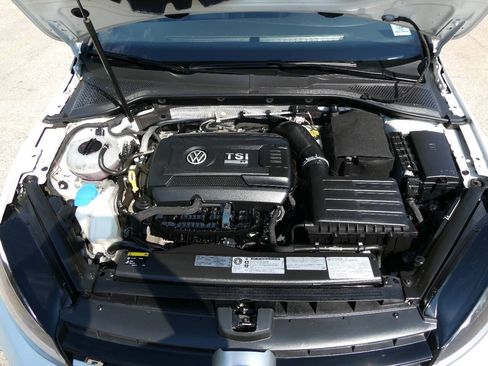 Used 2016 Volkswagen Golf R 4-Door AWD/4WD image 37