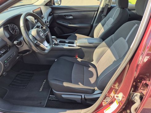 Used 2025 Nissan Sentra SV w/ All-Weather Package FWD image 14
