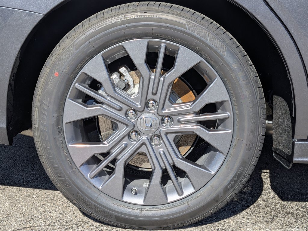 New 2027 Honda Odyssey Touring image 12