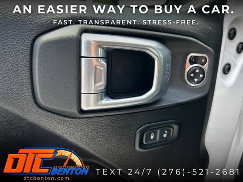 Used 2025 Jeep Wrangler Unlimited Sport AWD/4WD image 13