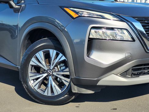 Certified 2023 Nissan Rogue SV image 3