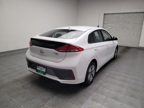 Used 2022 Hyundai Ioniq Blue FWD image 9