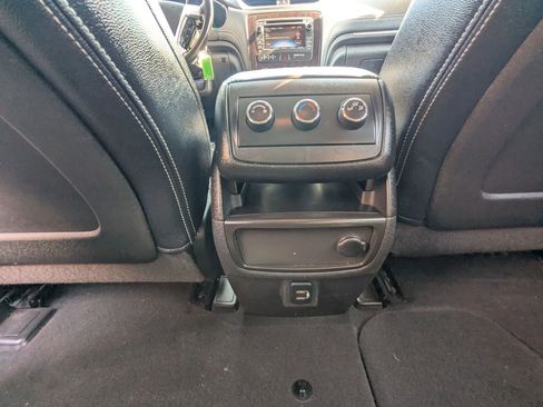 Used 2017 Chevrolet Traverse LT AWD/4WD image 13