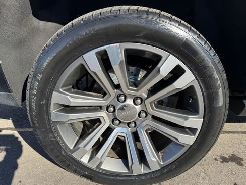 Used 2019 GMC Yukon Denali image 50