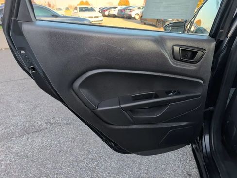 Used 2019 Ford Fiesta SE w/ Equipment Group 201A image 13