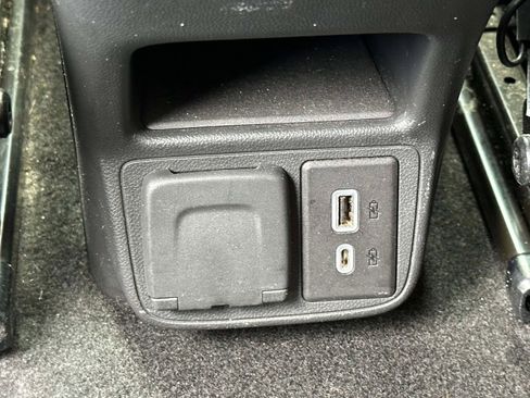 Used 2023 Chevrolet TrailBlazer ACTIV w/ Convenience Package AWD/4WD image 13