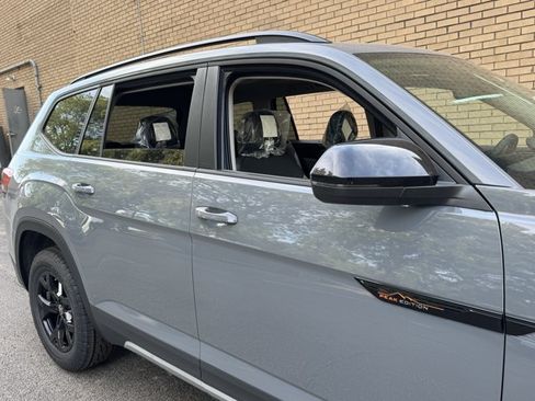 New 2026 Volkswagen Atlas Peak Edition AWD/4WD image 5