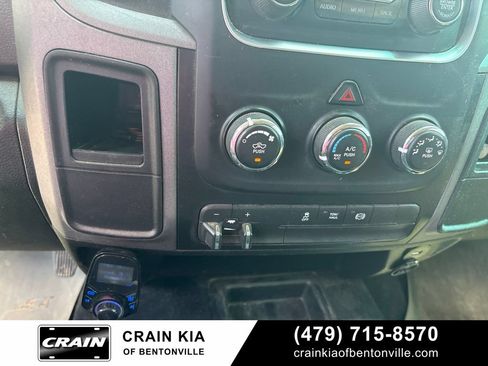 Used 2018 RAM 3500 Tradesman w/ Chrome Appearance Group AWD/4WD image 18