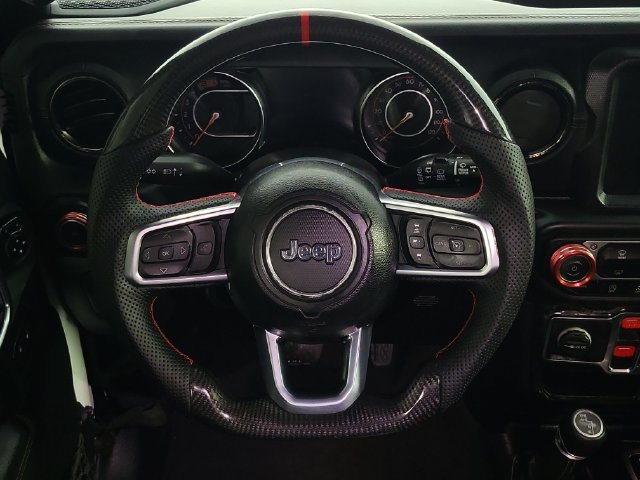 Used 2021 Jeep Wrangler Unlimited Sahara AWD/4WD image 9