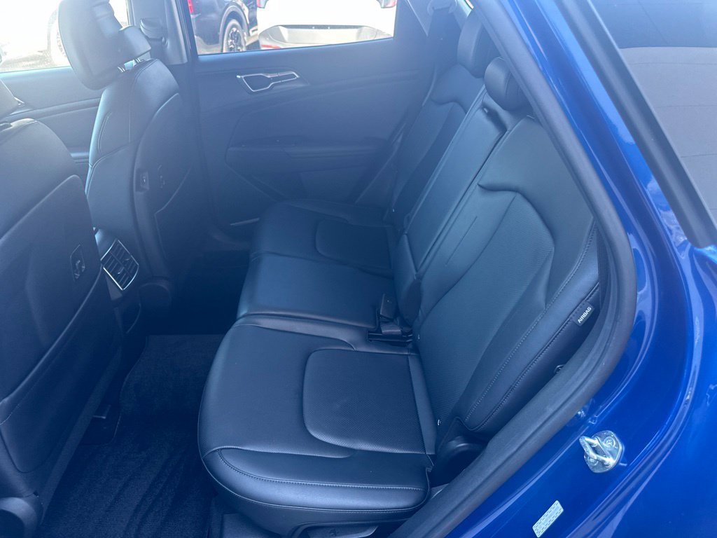 Used 2024 Kia Sportage EX FWD image 29