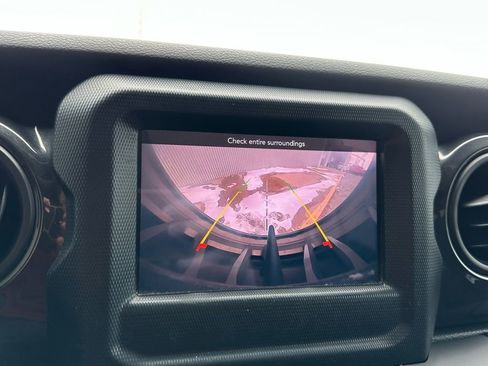 Used 2020 Jeep Wrangler Unlimited Sport AWD/4WD image 35