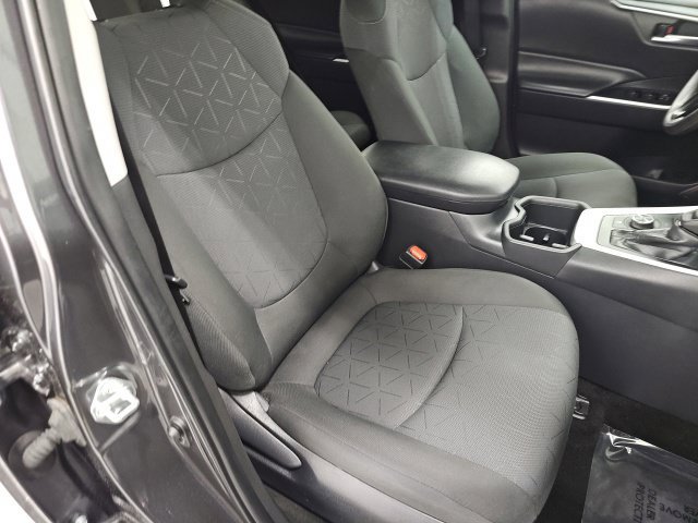 Certified 2025 Toyota RAV4 XLE AWD/4WD image 37