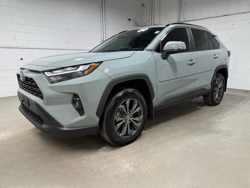 Used 2023 Toyota RAV4 XLE Premium image 1