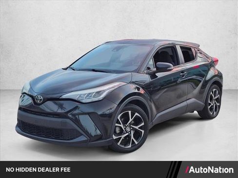 Used 2021 Toyota C-HR XLE FWD image 1