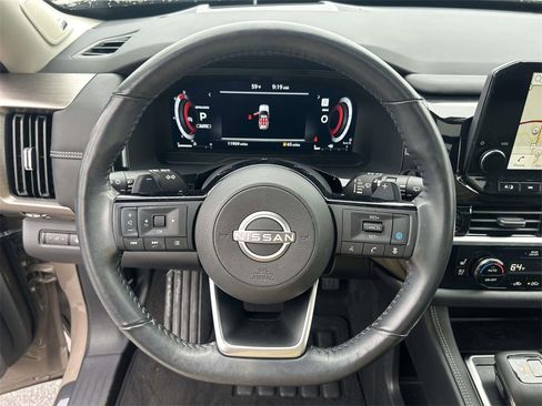 Used 2024 Nissan Pathfinder Platinum w/ Cargo Package image 19