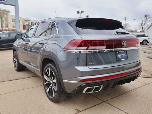 Certified 2025 Volkswagen Atlas Cross Sport SEL Premium R-Line image 3