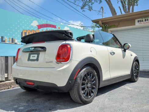 Used 2018 MINI Cooper Cooper 2dr Convertible image 29