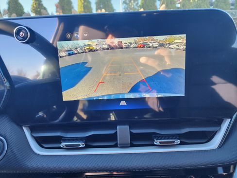 New 2026 Chevrolet Equinox LT w/ Convenience Package II image 33