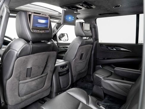 Used 2019 Cadillac Escalade ESV Platinum image 23