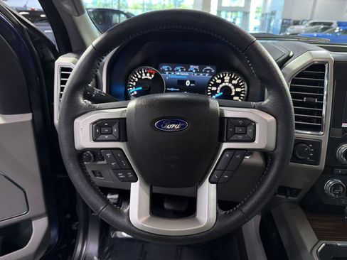 Used 2015 Ford F150 Lariat w/ Equipment Group 502A Luxury AWD/4WD image 27