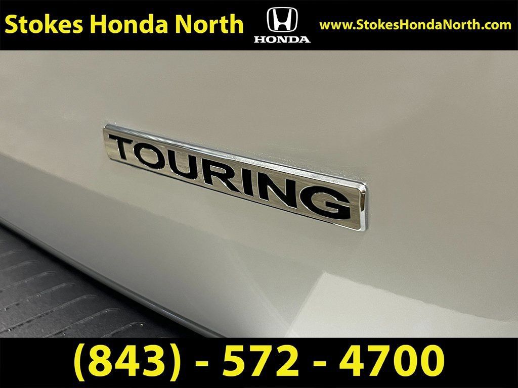 New 2027 Honda Odyssey Touring image 8