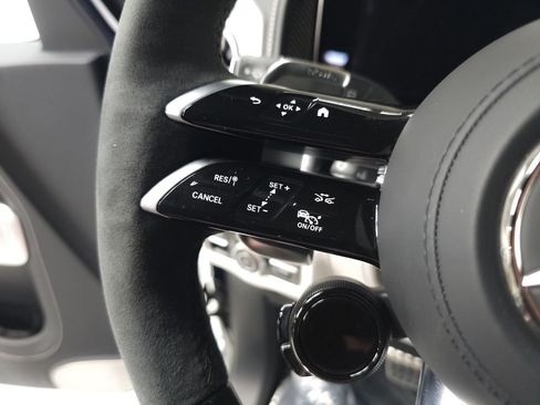Used 2025 Mercedes-Benz G 63 AMG 4MATIC image 11