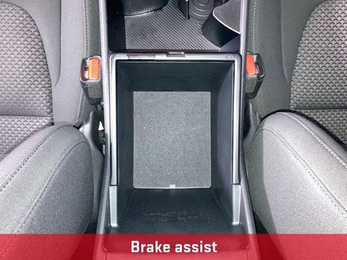 Used 2025 Kia Sportage LX image 12