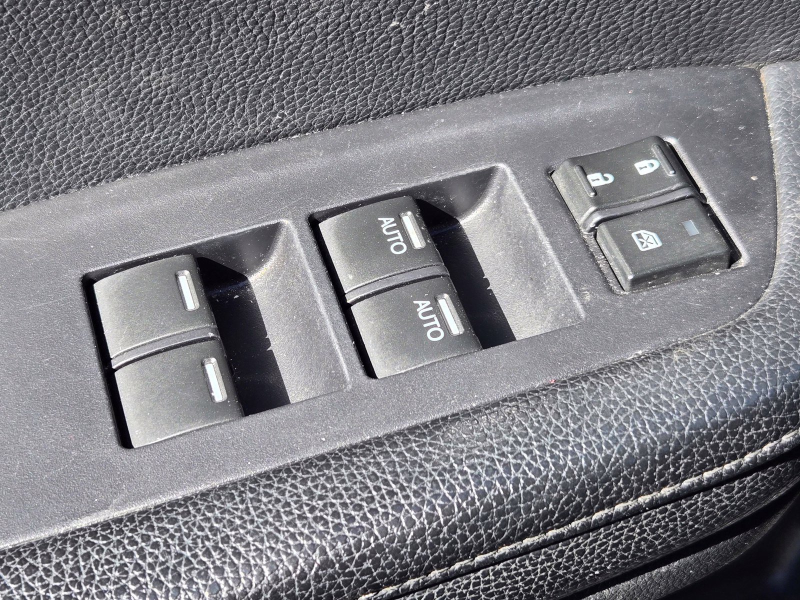 Used 2018 Honda Pilot EX-L image 15