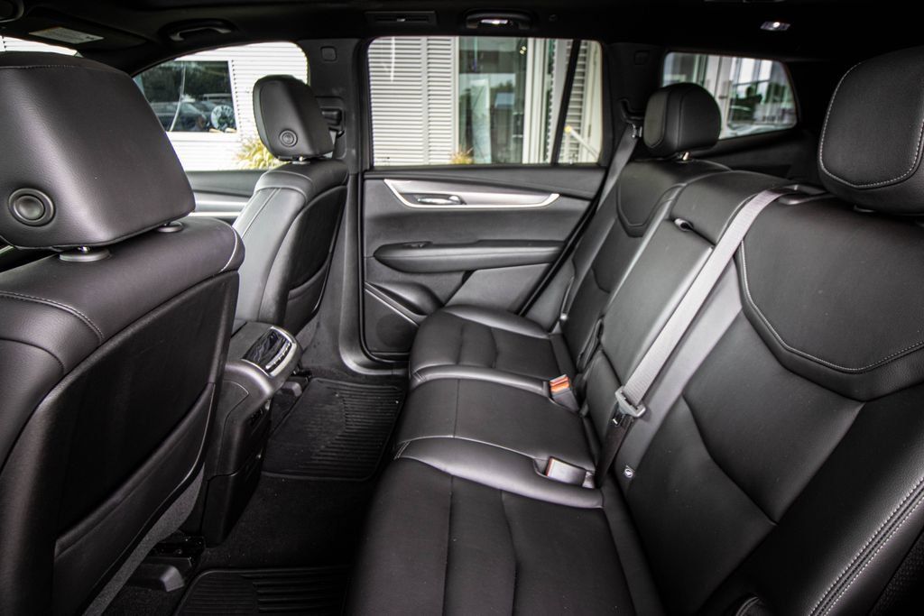 Used 2023 Cadillac XT6 Luxury FWD image 26