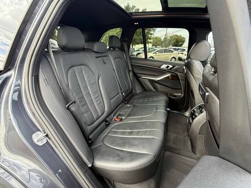 Used 2019 BMW X5 xDrive40i w/ M Sport Package image 13