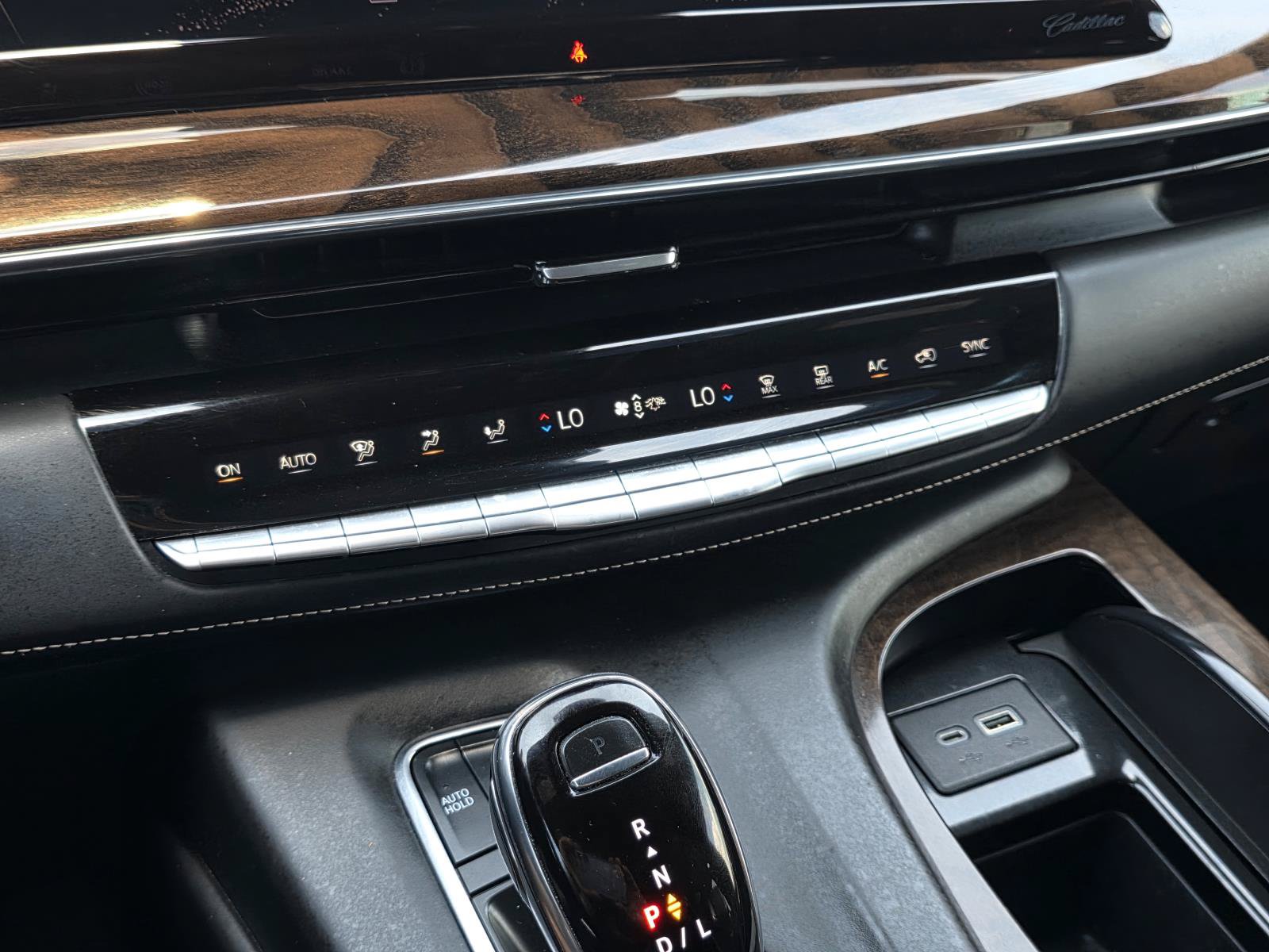 Used 2021 Cadillac Escalade Sport Platinum AWD/4WD image 32