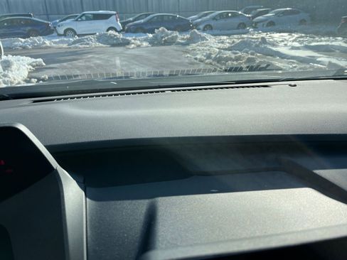 Used 2025 Toyota Prius LE image 17