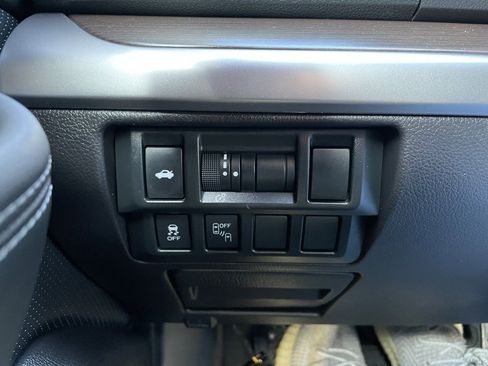 Used 2016 Subaru Legacy 2.5i Limited image 42