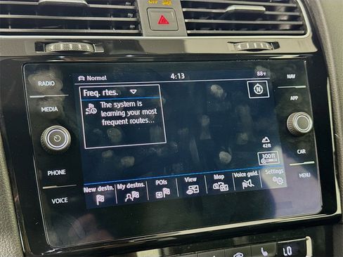 Used 2019 Volkswagen Golf R 4-Door image 13