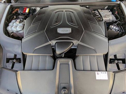 Used 2019 Porsche Cayenne image 25