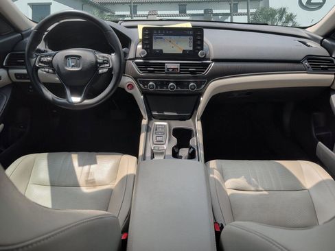 Used 2021 Honda Accord Touring image 27
