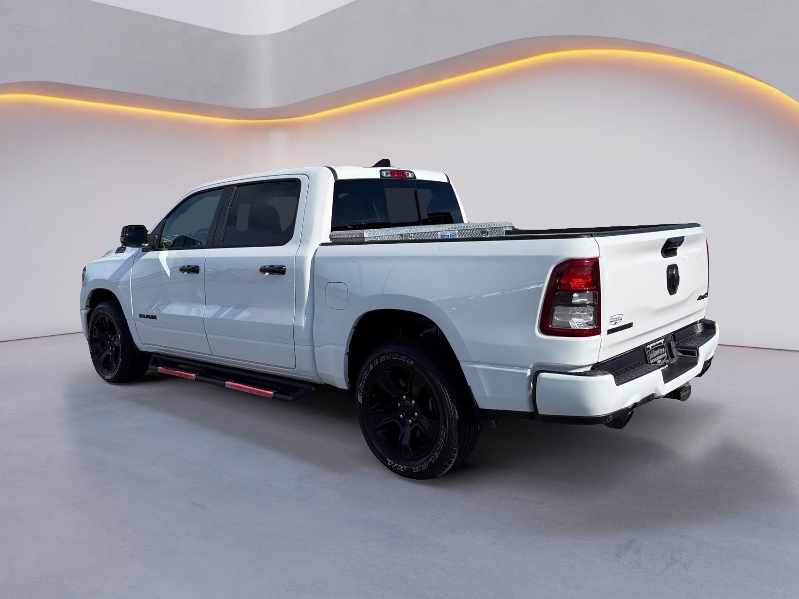 Used 2023 RAM 1500 Big Horn AWD/4WD image 5
