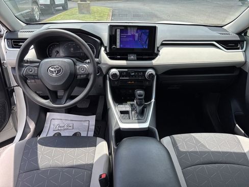 Used 2024 Toyota RAV4 XLE FWD image 26
